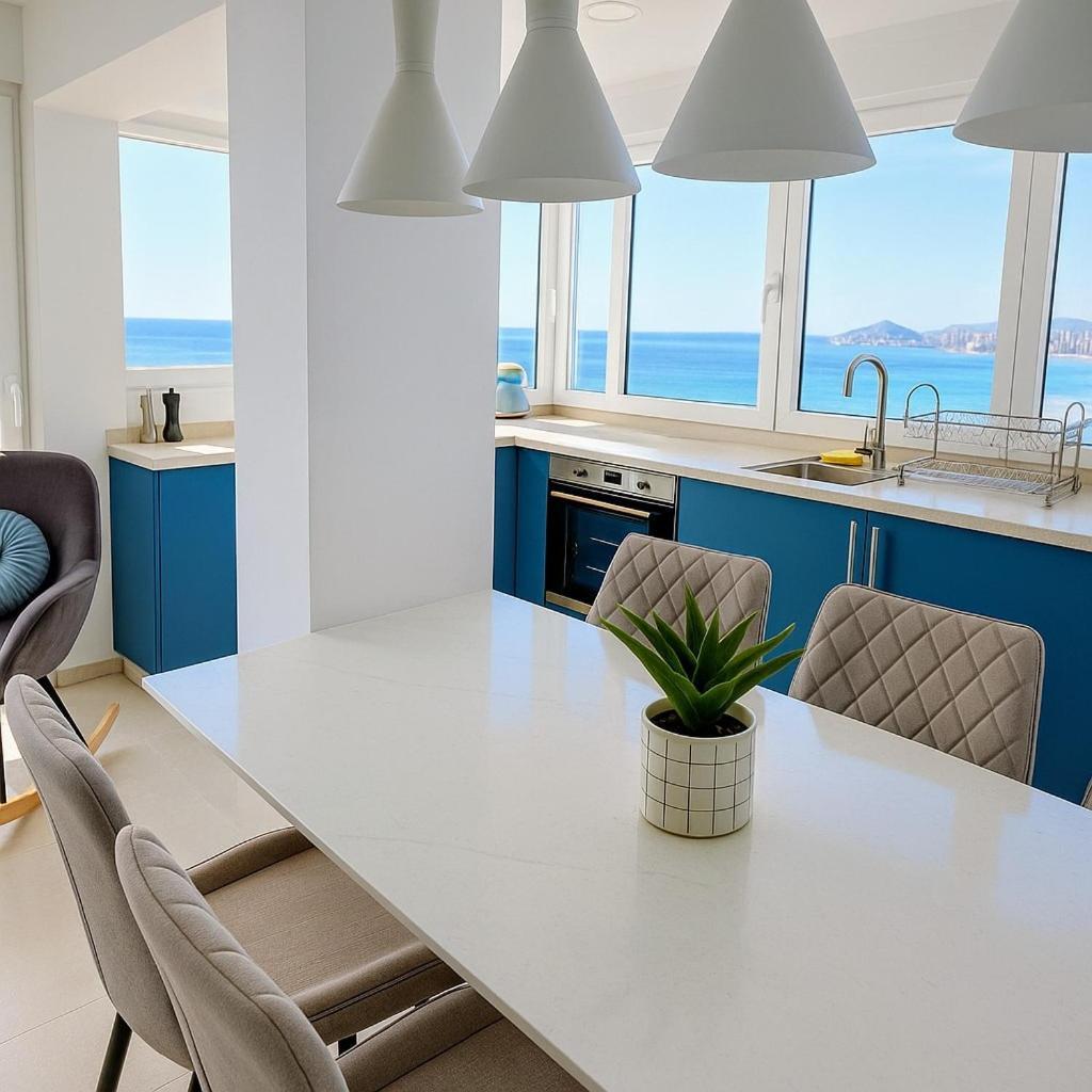 Diseno Y Vistas De Lujo En 1º Linea De Playa Benidorm